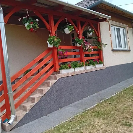 Koekoercsin Vendeghaz *
