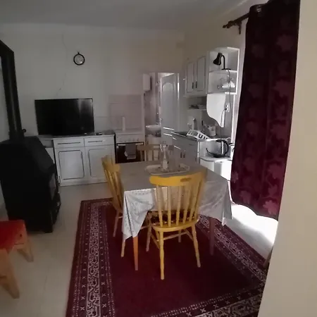 Koekoercsin Vendeghaz * Tornaszentandras